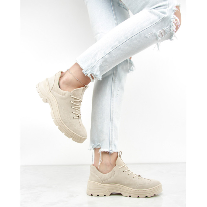 Beżowe półbuty skórzane