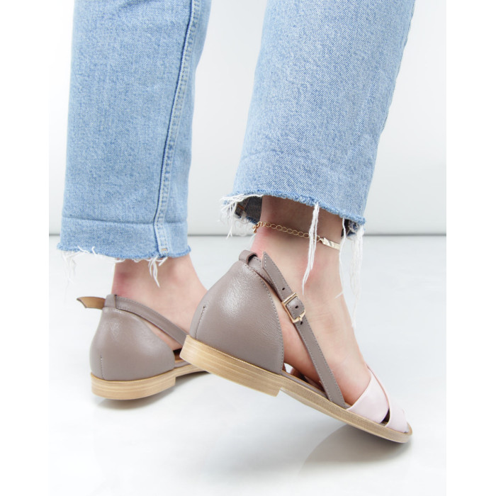 Różowe sandały skórzane