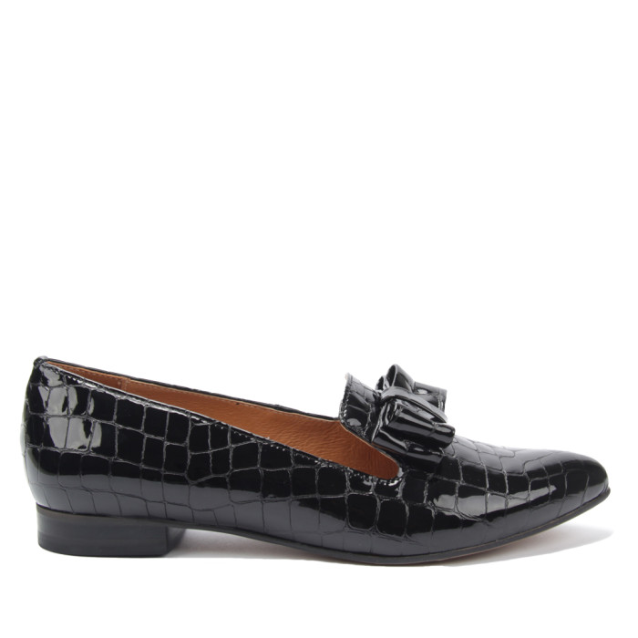 Black moccasins in patent leather imitation arch
