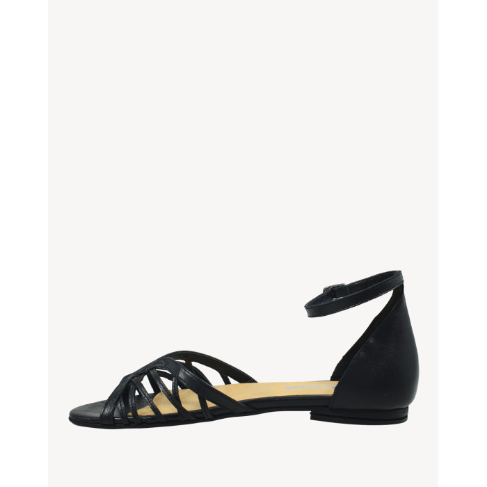 Czarne sandały ze skóry naturalnej