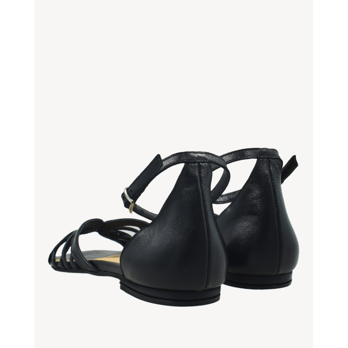 Czarne sandały ze skóry naturalnej