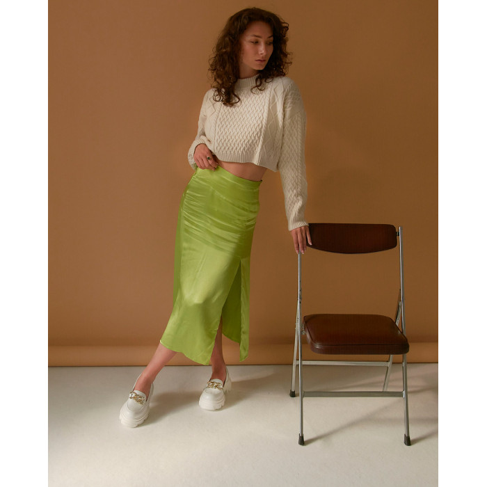 White moccasins on 2,5 cm platform