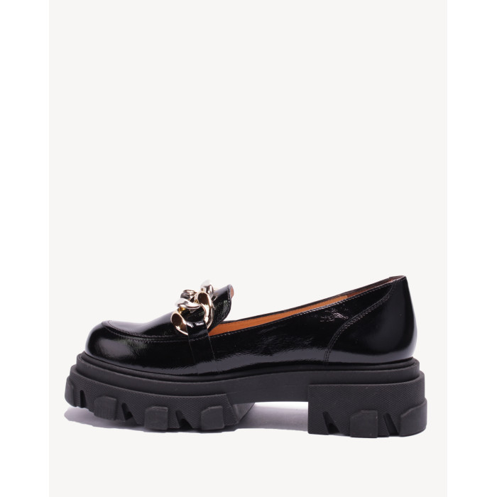 Black moccasins on 2,5 cm platform