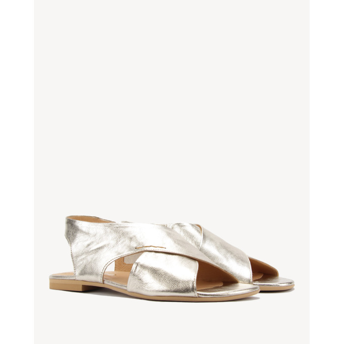 Gold flip-flops with flat sole