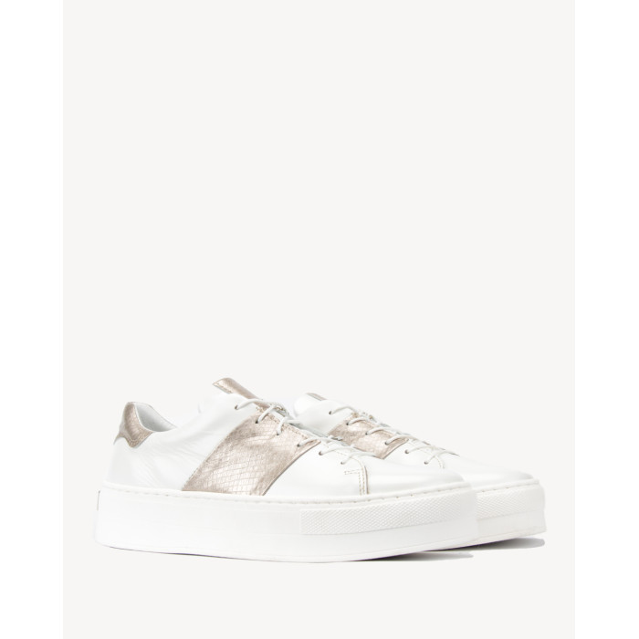 White sneakers on 4cm sole grain leather