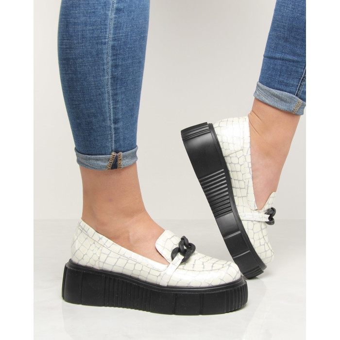 White moccasins on 4.5 cm platform