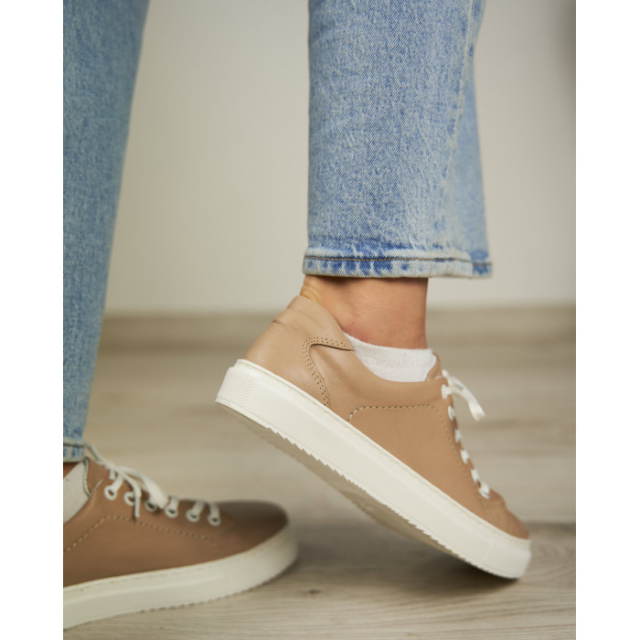 Brown sneakers grain leather BOTIMO