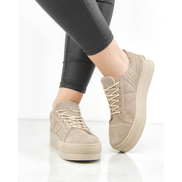 Beige half derby shoes