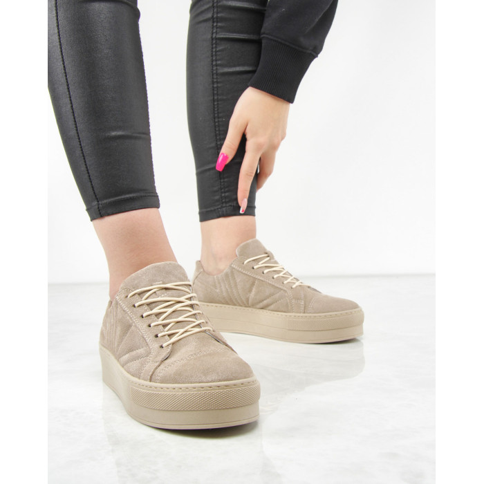 Beige half derby shoes