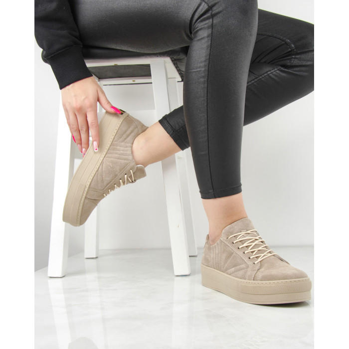 Beige half derby shoes