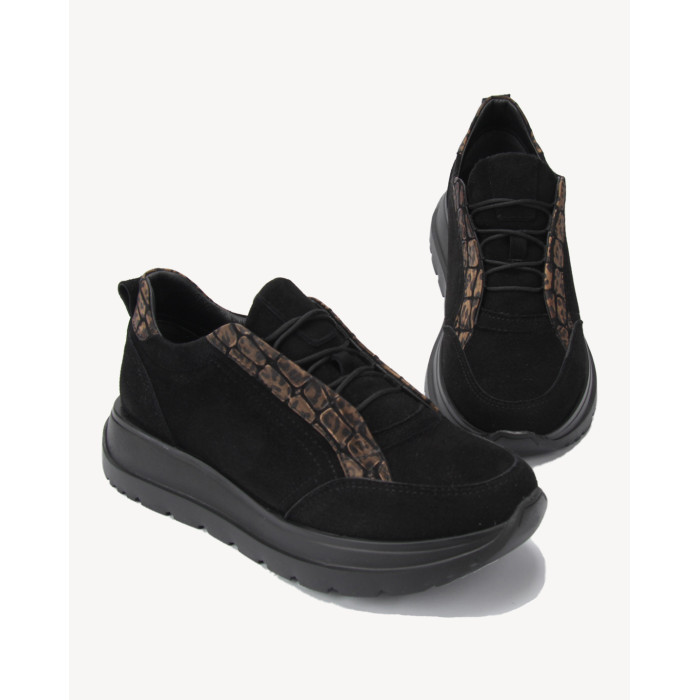 Czarne sneakersy zamszowe