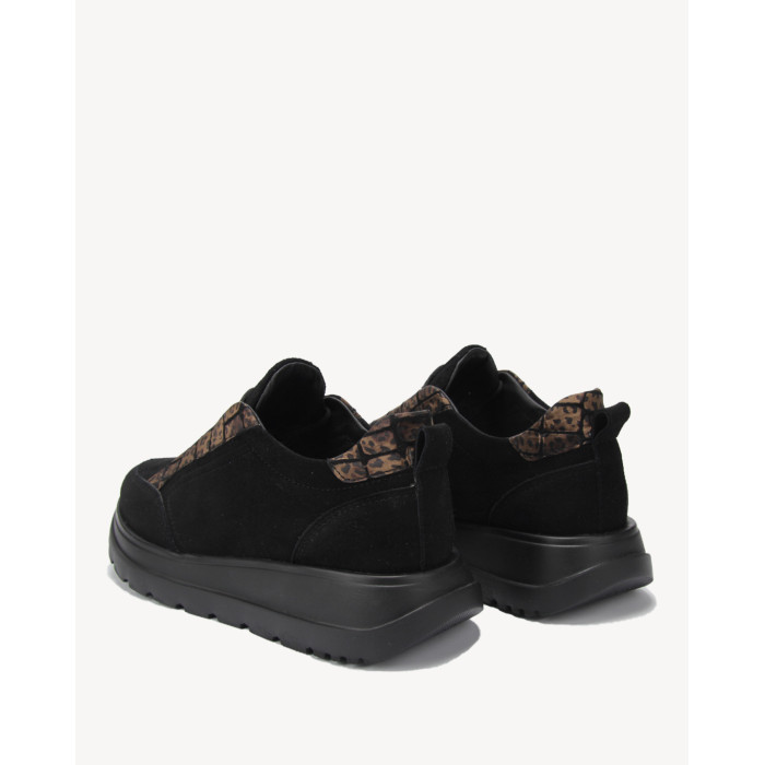 Czarne sneakersy zamszowe