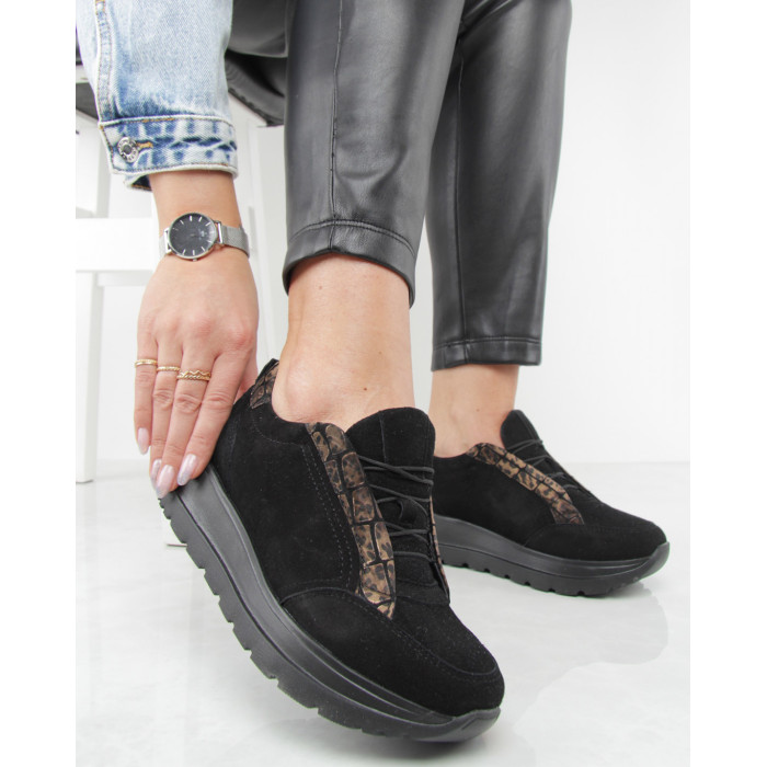 Czarne sneakersy zamszowe