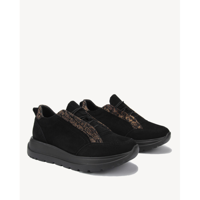 Czarne sneakersy zamszowe
