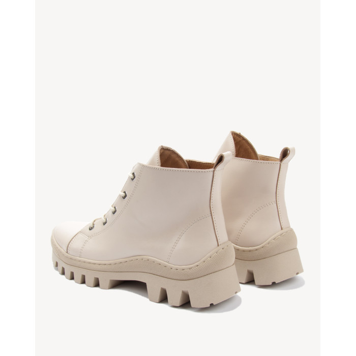 Beżowe botki letnie na płaskiej podeszwie skóra li