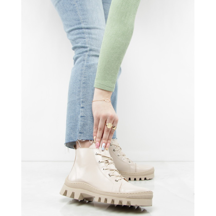 Beżowe botki letnie na płaskiej podeszwie skóra li