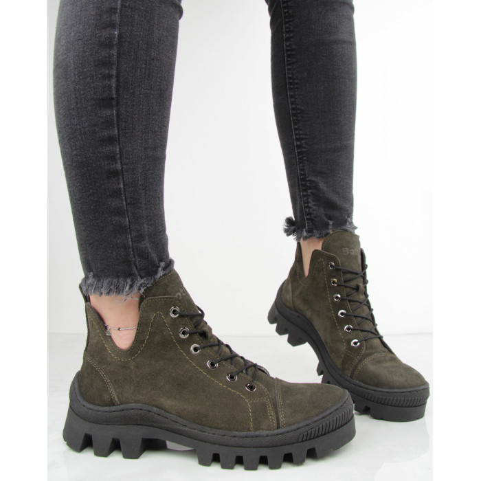 Green velour summer boots