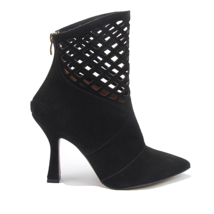 Czarne botki ażurowe welurowe