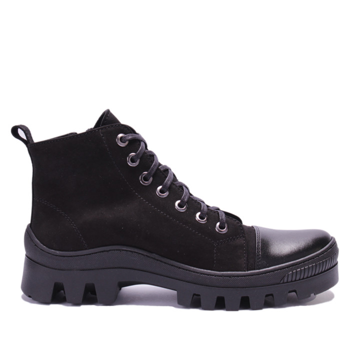 Czarne botki nubukowe