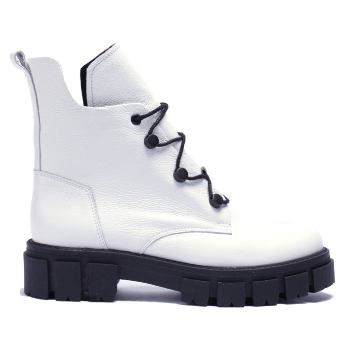 Białe botki ocieplane skóra licowa