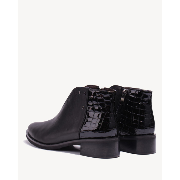 Czarne botki na obcasie skóra