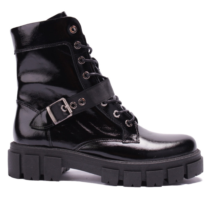 Czarne botki ocieplane ze skóry lakierowanej