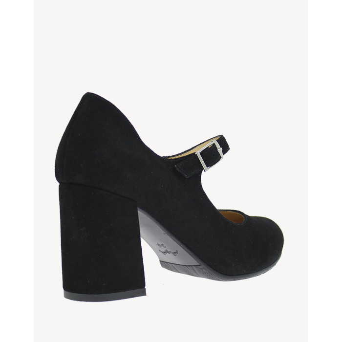 Czarne czółenka AGA