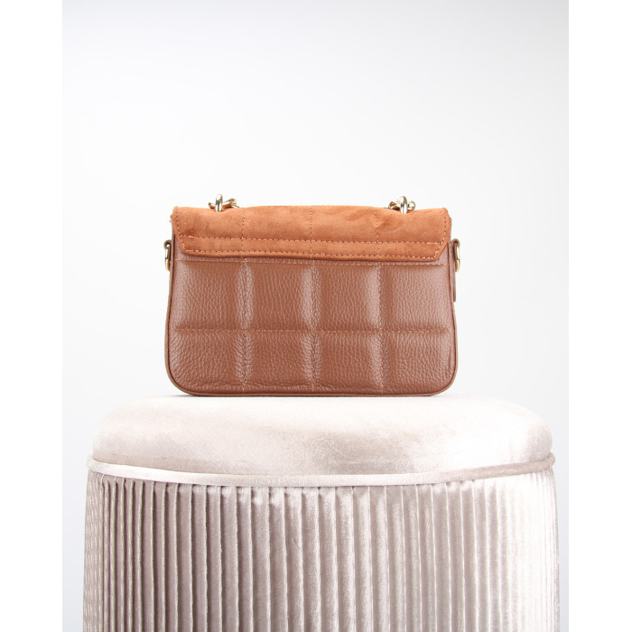 Listonoszka z zamszową klapką