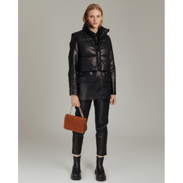 Listonoszka z zamszową klapką