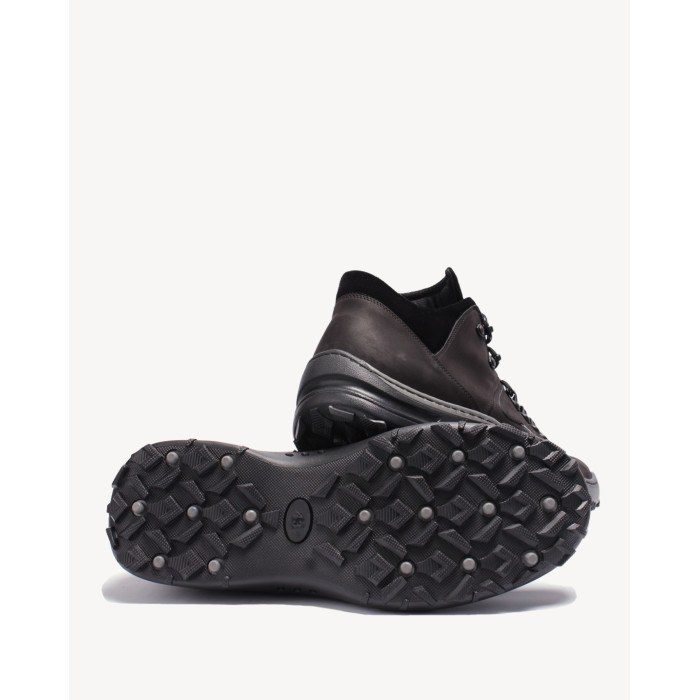 Men's black trekking boots BOTIMO