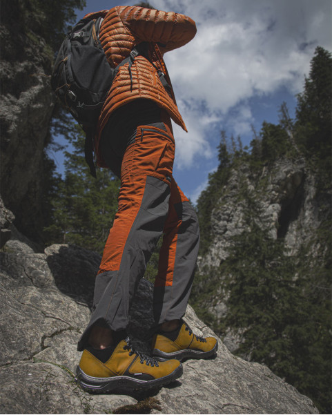 Męskie pomarańczowe buty trekkingowe