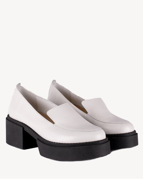 White platform moccasins BOTIMO