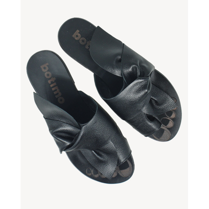 Polish Women's Black Flip Flops natural leather