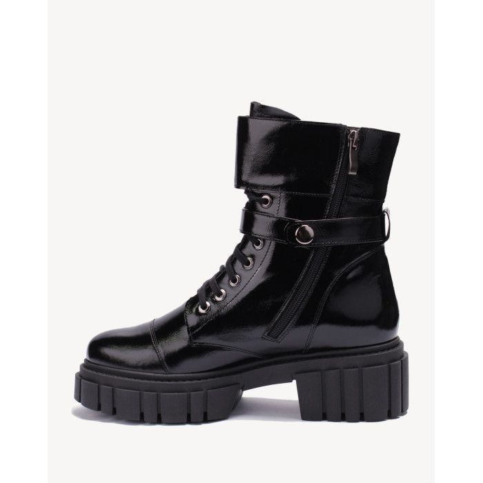 Black Boots insulated platform 8 cm leather