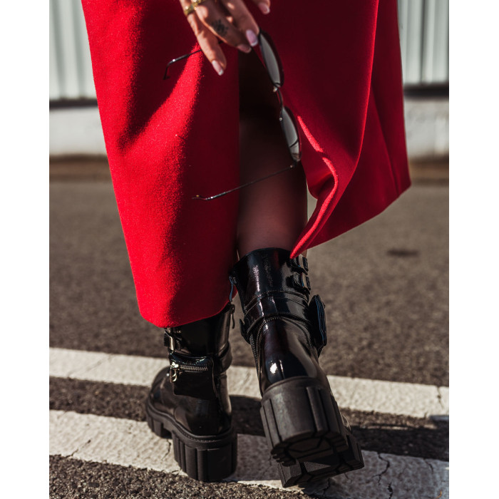 Black Boots insulated platform 8 cm leather