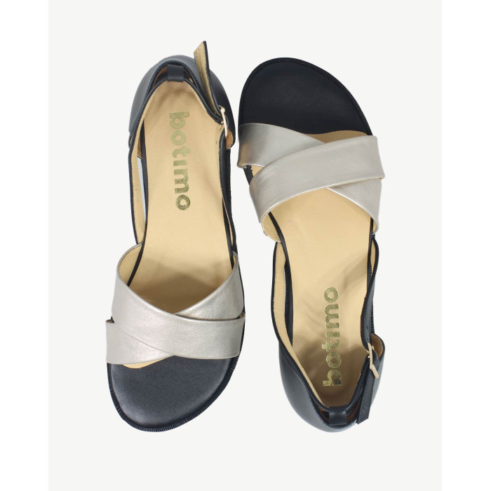 Black leather sandals