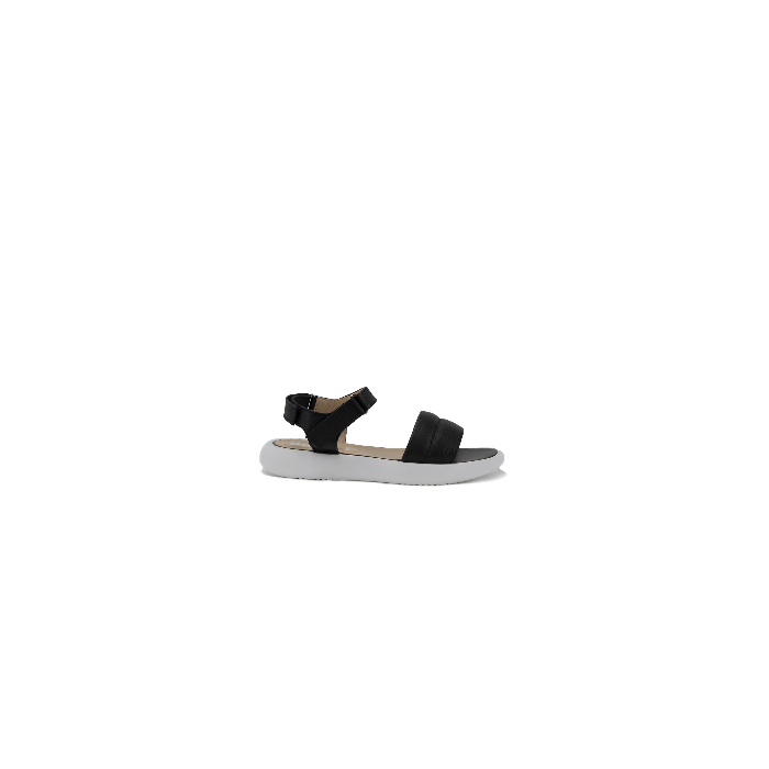 Black full grain leather sandals