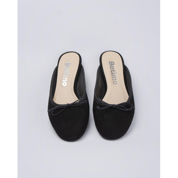 Black suede flip-flops with built-in front