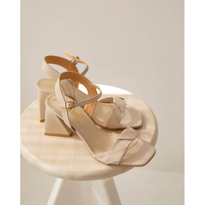 Beige sandals with 8cm heel