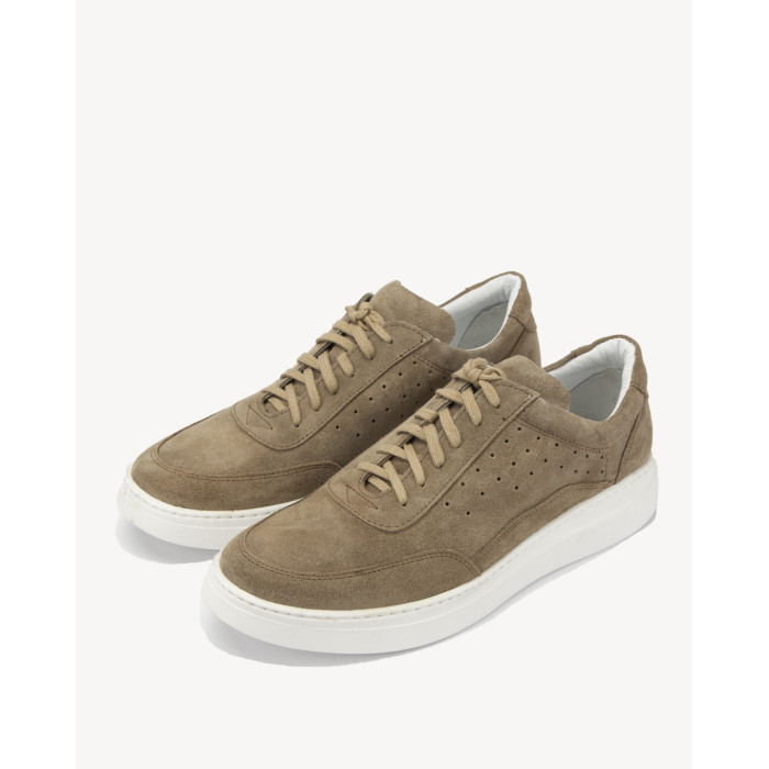 Beige grain leather sneakers