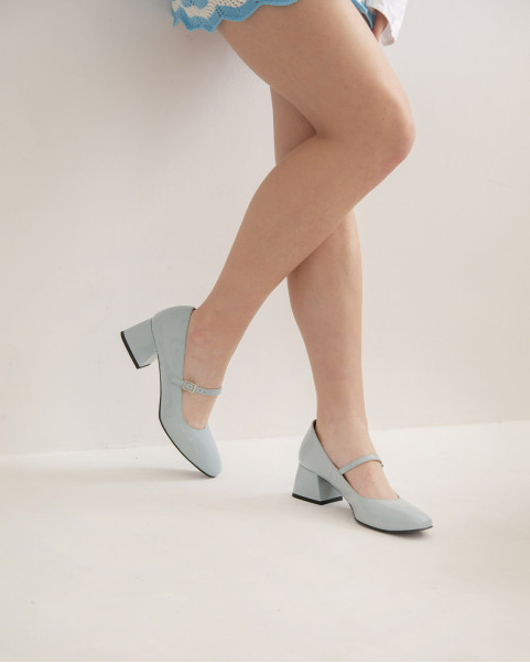 Blue pumps with 4.5 cm heel