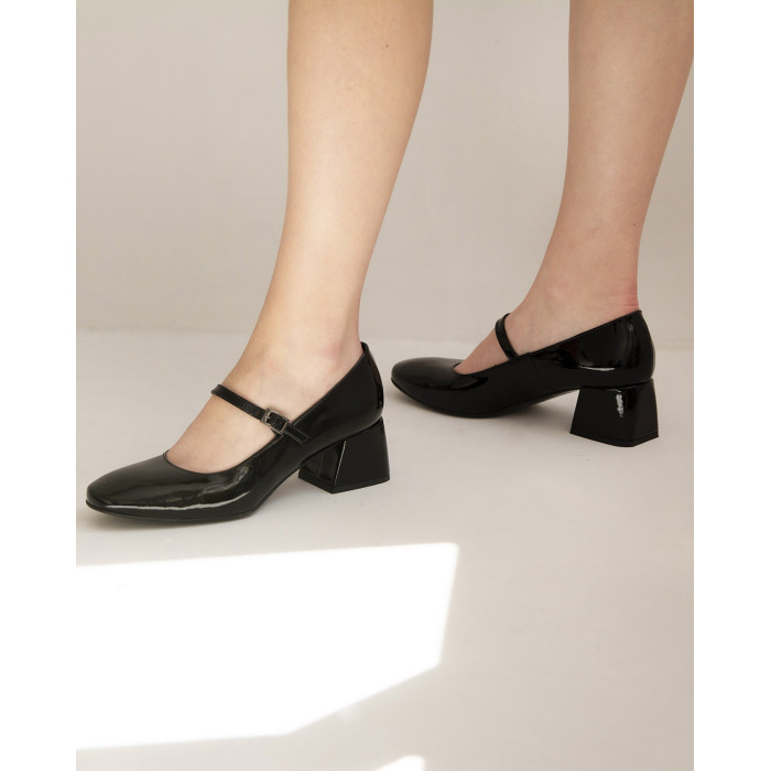 Czarne czółenka na 4,5 cm obcasie