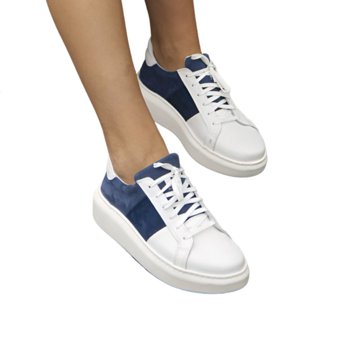 White sneakers on high sole BOTIMO