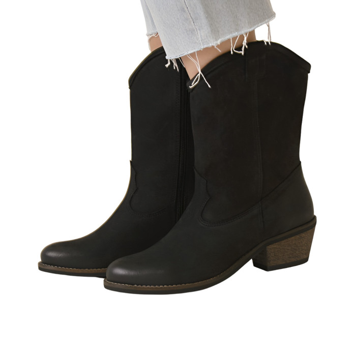 Czarne ocieplane kowbojki na niskim obcasie