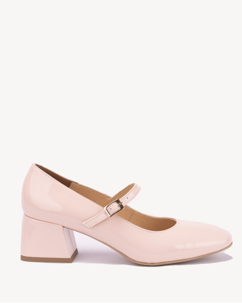 Pink pumps on 4.5 cm heel