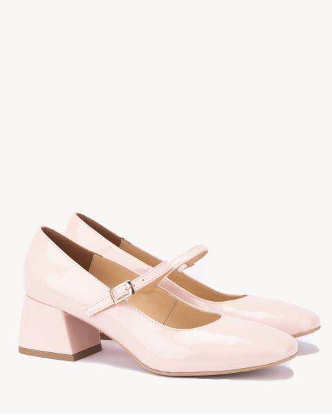 Pink pumps on 4.5 cm heel