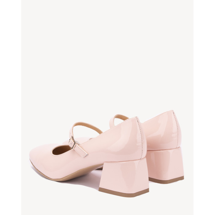 Pink pumps on 4.5 cm heel