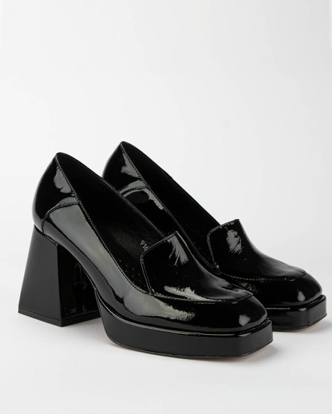 Black leather pumps on 8cm block heel