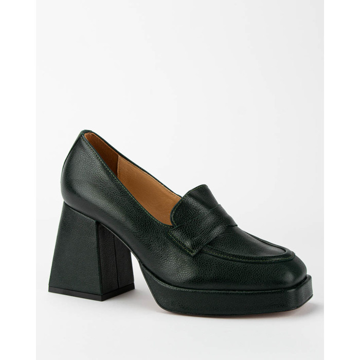 Dark green leather pumps on an 8cm block