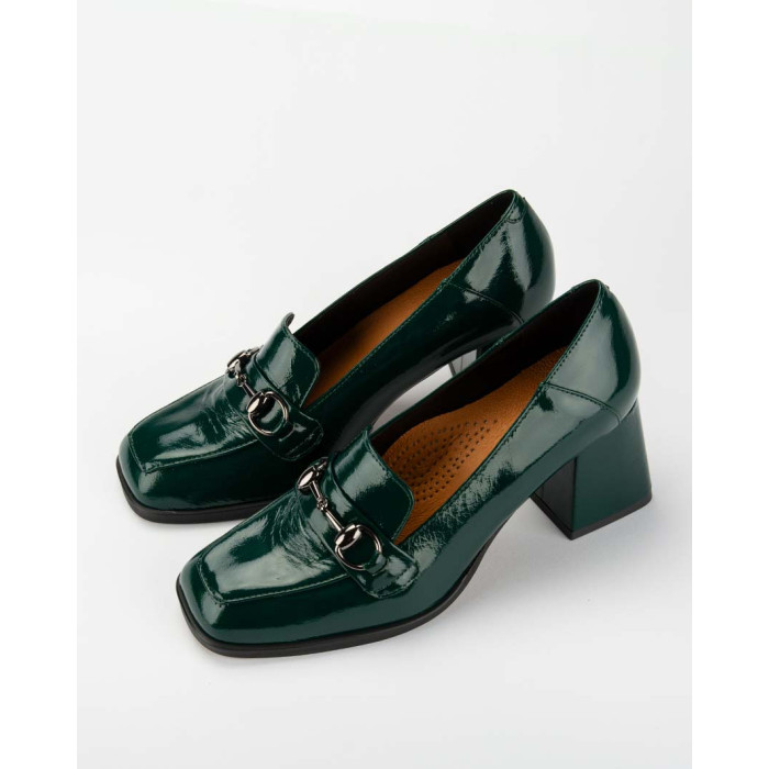 Green leather pumps on a 7cm block heel
